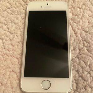 iPhone 5S Excellent shape. AT&T carrier
